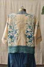 Load image into Gallery viewer, HF177 The Highlands Foundry Blue + Natural Floral Box Top