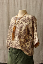Load image into Gallery viewer, HF174 The Highlands Foundry French Toile Box Top
