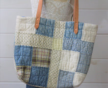 Load image into Gallery viewer, Heirloom Quilt Tote