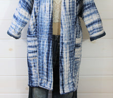 Load image into Gallery viewer, Indigo Shibori Quilted Duster