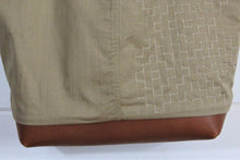 Load image into Gallery viewer, Sashiko Stitch Tote