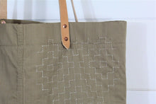 Load image into Gallery viewer, Sashiko Stitch Tote