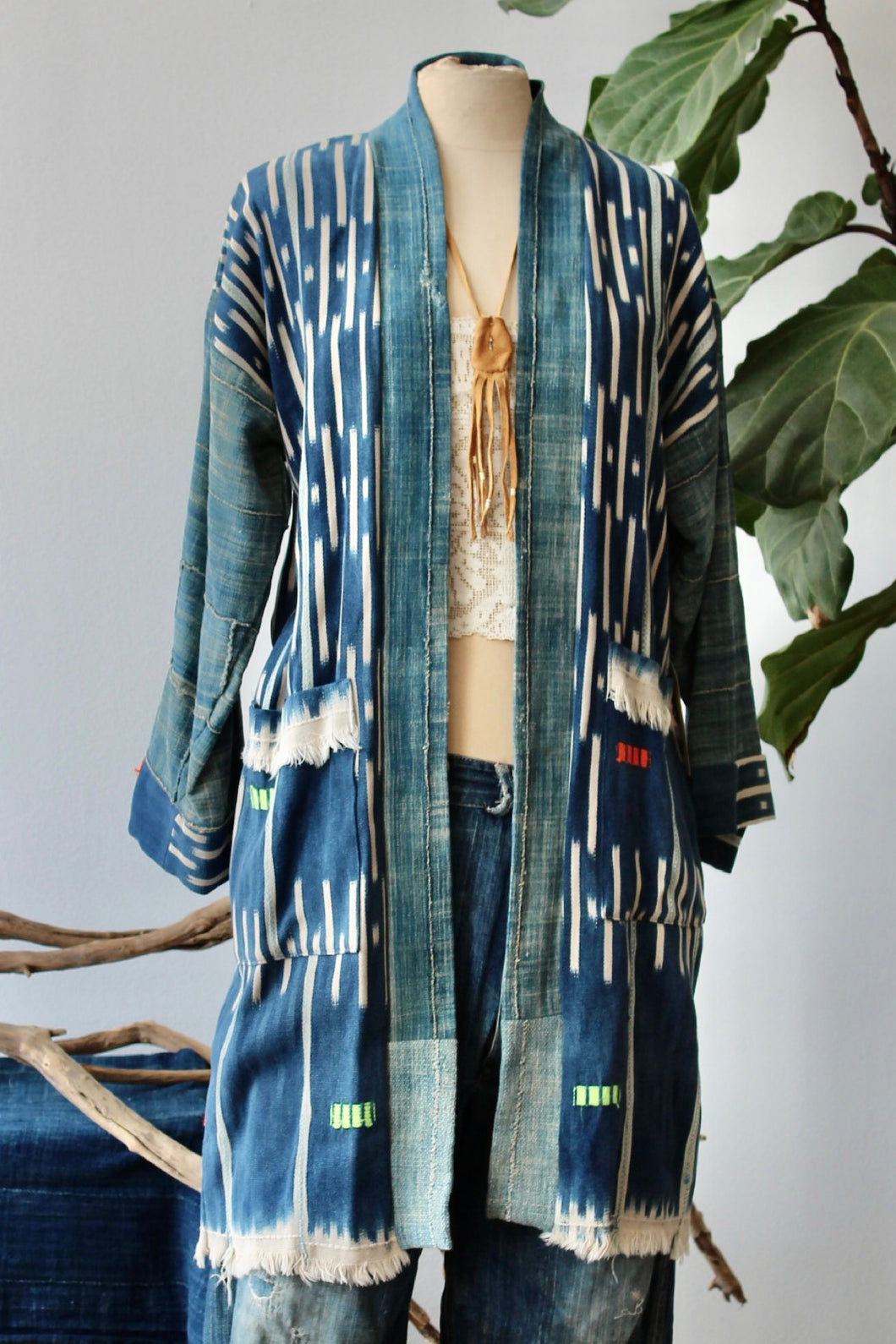 THF20 The Highlands Foundry Medium Indigo Ikat Duster