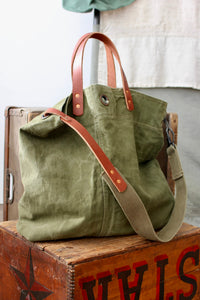 HF151 The Highlands Foundry Heritage Duffle Weekender Bag