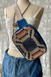 HF197 The Highlands Foundry Indigo/Red Coverlet Crossbody Bag