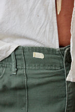 Load image into Gallery viewer, HF233 Vintage Army Fatigue Pants Selected By The Highlands Foundry