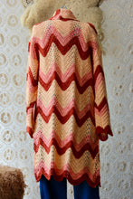 Load image into Gallery viewer, The Highlands Foundry Peach Zig Zag Crochet Duster THF145