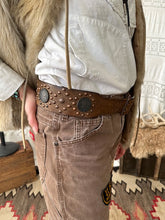 Load image into Gallery viewer, Vintage Stud Leather Belt