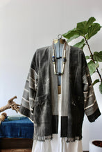 Load image into Gallery viewer, The Highlands Foundry Black Mossi Haori Jacket THF16