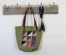 Load image into Gallery viewer, Military Quilt Patch Tote