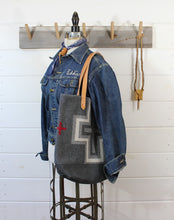 Load image into Gallery viewer, Wool Blanket + Leather Tote